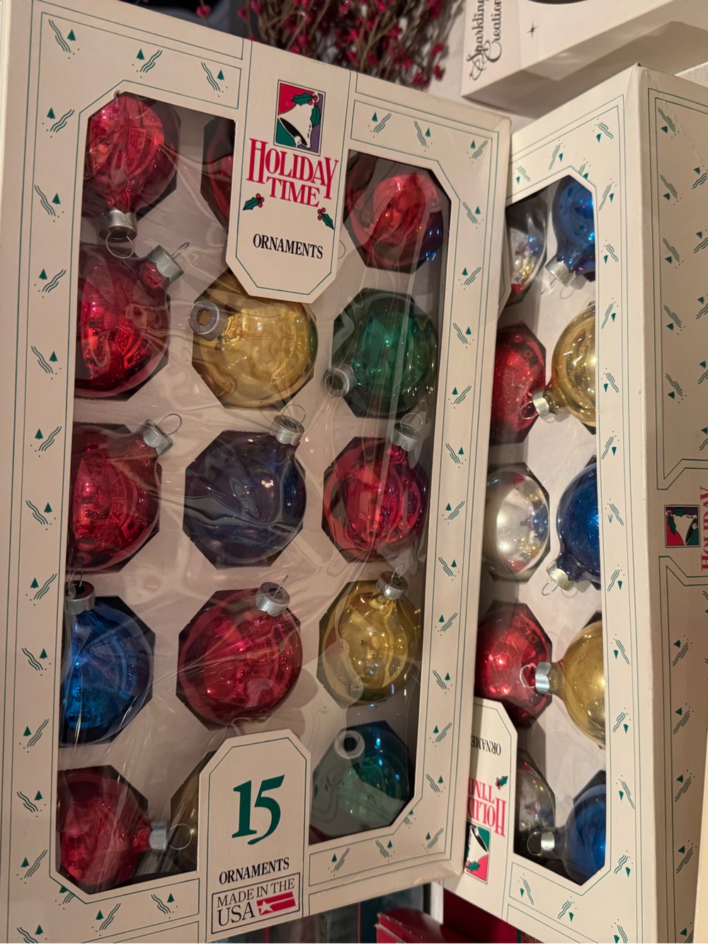 VTG Holiday Time Red, Blue, Green, Gold Faceted Glass Ornaments - 15 Pack